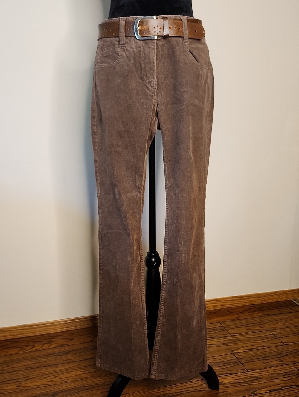 H&M Brown Corduroy Vintage Retro Corduroy Flare Pants Boho Size 4 (EU 36)